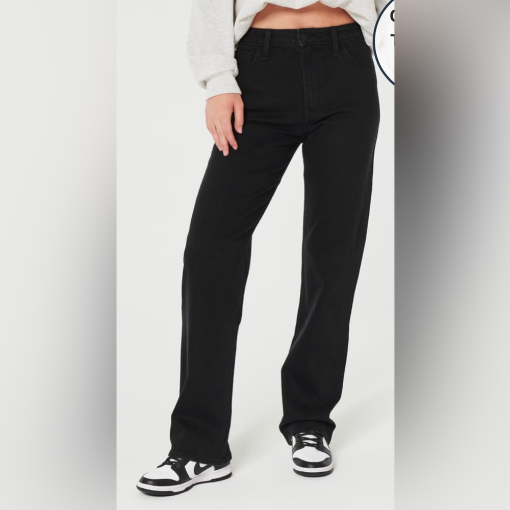 Hollister ultra high-rise, denim jeans 👖 size W24 L21 Jean in black wash.